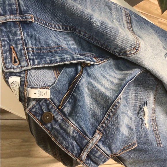 Sofia Jean denim mini skirt - Picture 11 of 11